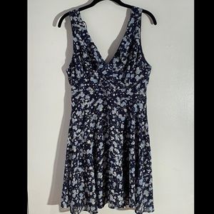 Essue navy blue floral dress